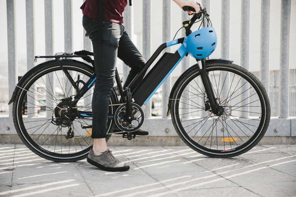 can you ride electric bikes on the road